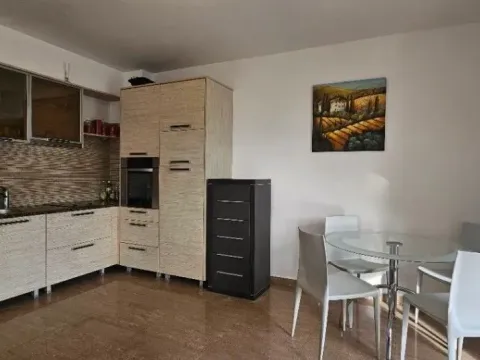 Sale, two bedroom apartment, 71m², Bečići, Budva - image 4