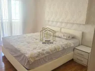 Izdavanje, trosoban stan, 109m², Preko Morače, Podgorica - image 10