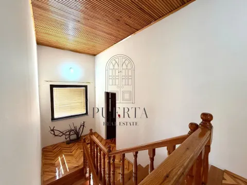 Prodaja, kuća, 533m², Tološi, Podgorica - image 15