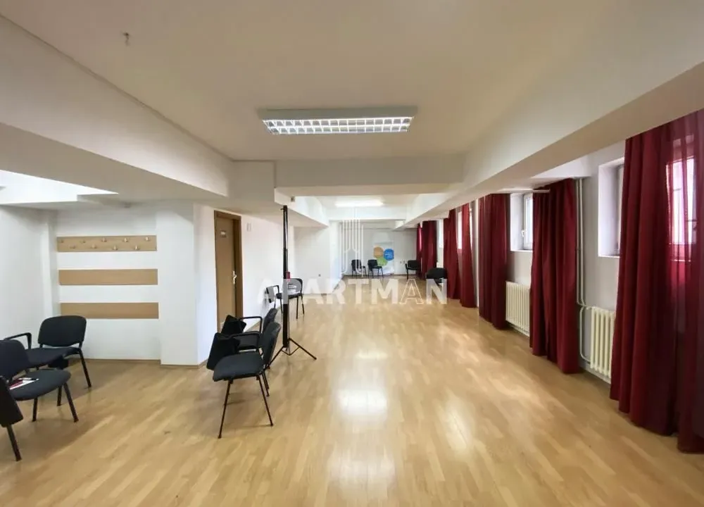Sale, office space, 535m², Čukarica, Beograd