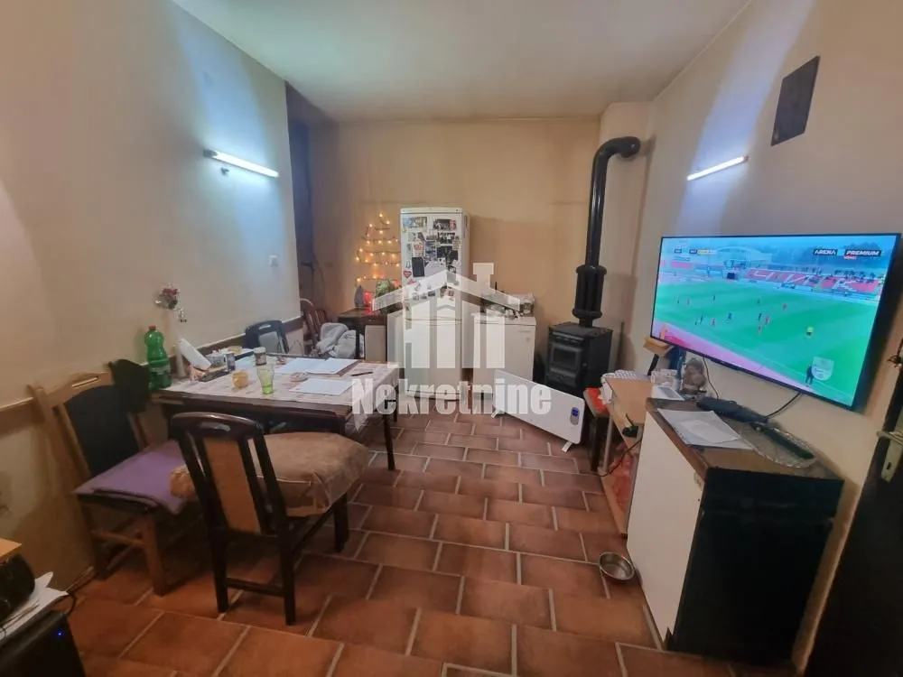 Prodaja, trosoban stan, 20m², Zemun Sve Podlokacije, Beograd