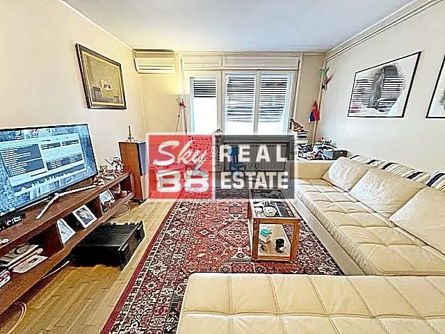 Prodaja, dvosoban stan, 68m², Kalenić Pijaca, Vračar Sve Podlokacije