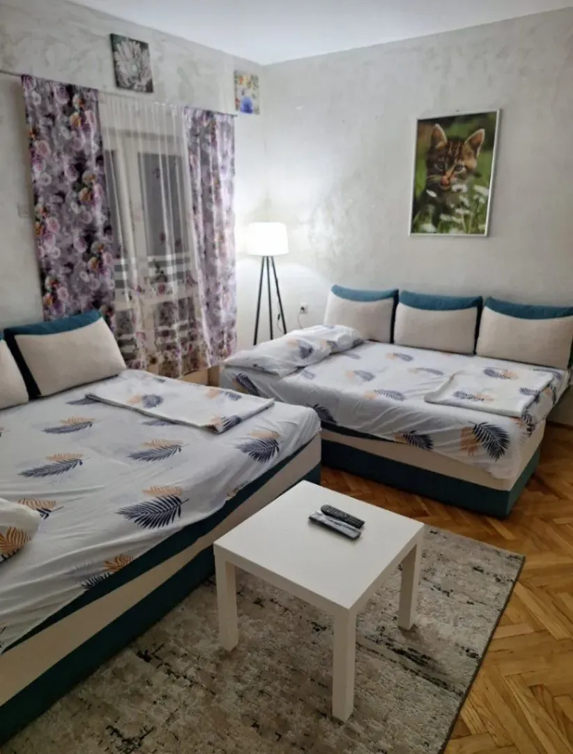 Prodaja, dvosoban stan, 74m², Risan, Kotor