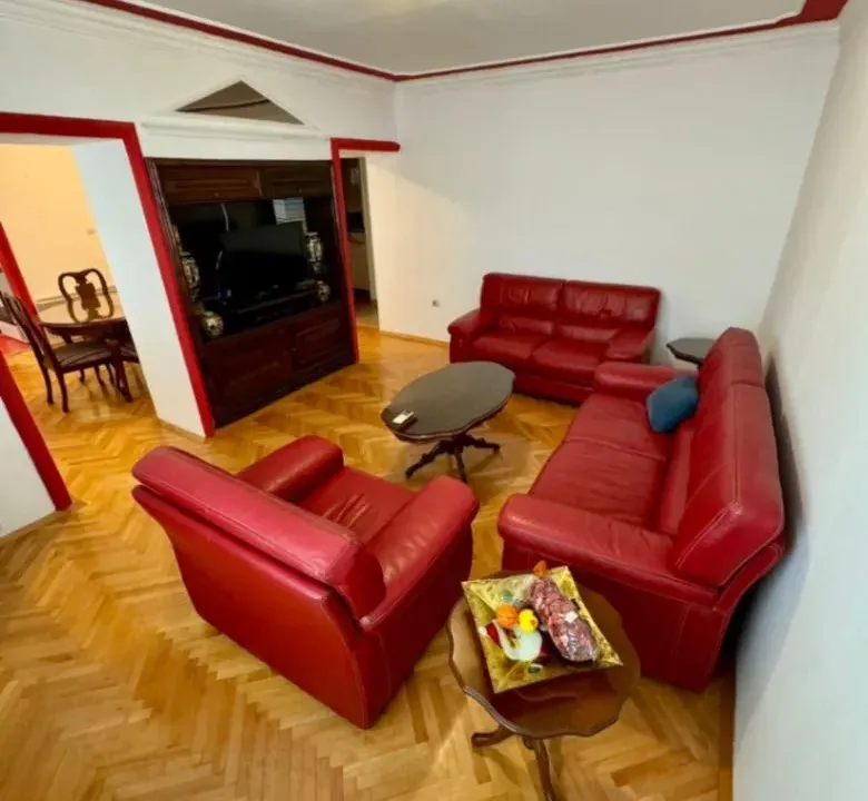 Izdavanje, dvosoban stan, 70m², Zabjelo, Podgorica