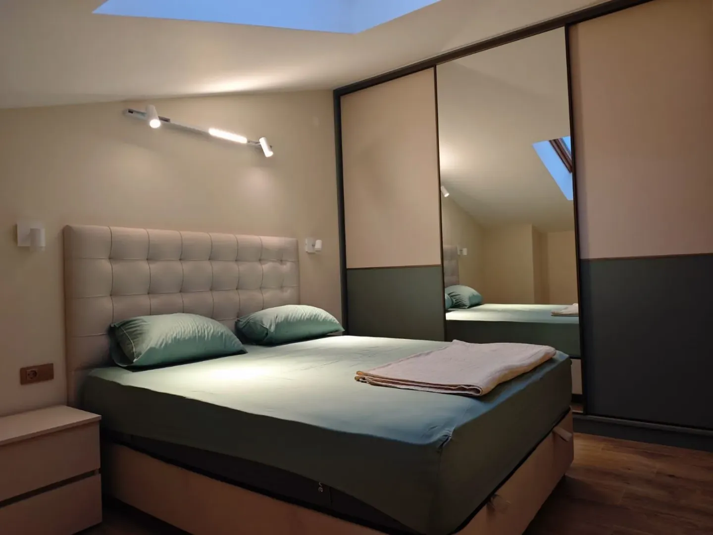 Rent, one bedroom apartment, 47m², Dobrota, Kotor