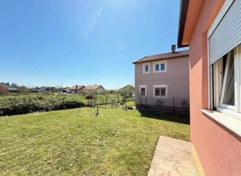 View of the yard and house. - image 3
