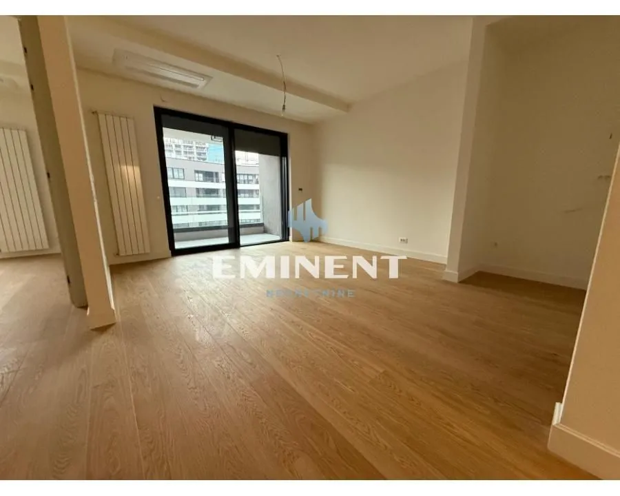 Izdavanje, trosoban stan, 75m², Novi Beograd Blok 67, Novi Beograd Sve Podlokacije