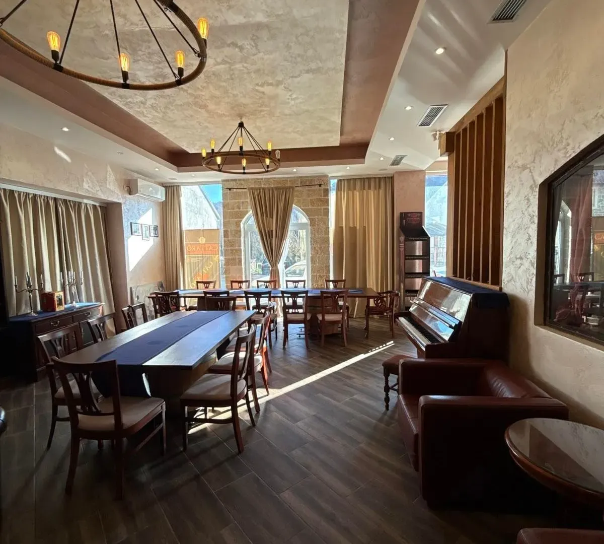 Sale, office space, 96m², Cetinje, Crna Gora