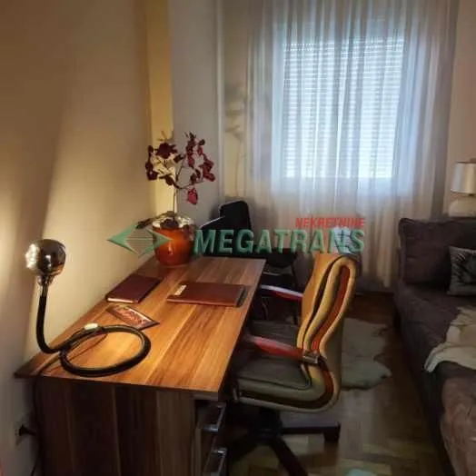 Izdavanje, trosoban stan, 75m², Grbavica, Novi Sad Sve Podlokacije