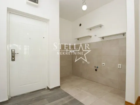 Izdavanje, jednosoban stan, 42m², Tuški Put, Podgorica - image 3