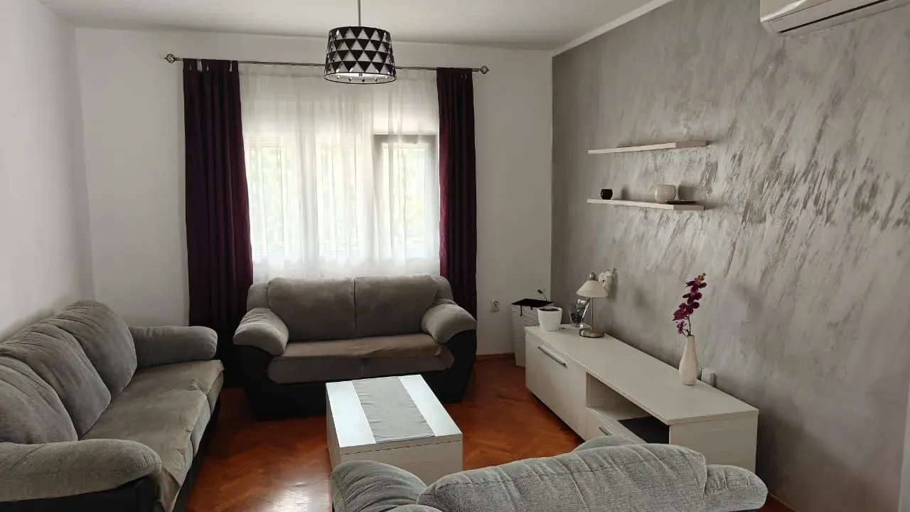 Rent, two bedroom apartment, 90m², Stari Aerodrom, Podgorica