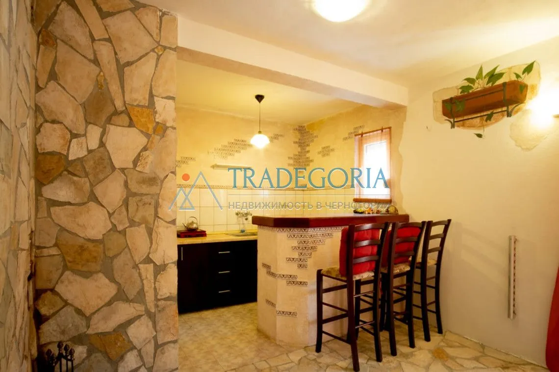 Prodaja, kuća, 180m², Bar, Crna Gora