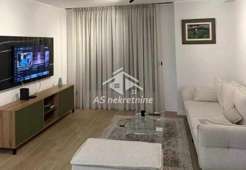 Rent, two bedroom apartment, 65m², Kalenić Pijaca, Vračar Sve Podlokacije