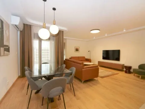 Izdavanje, trosoban stan, 104m², City Kvart, Podgorica - image 3