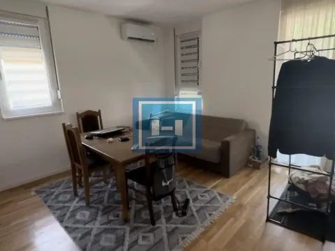 Rent, two bedroom apartment, 45m², Medijana, Niš - image 9