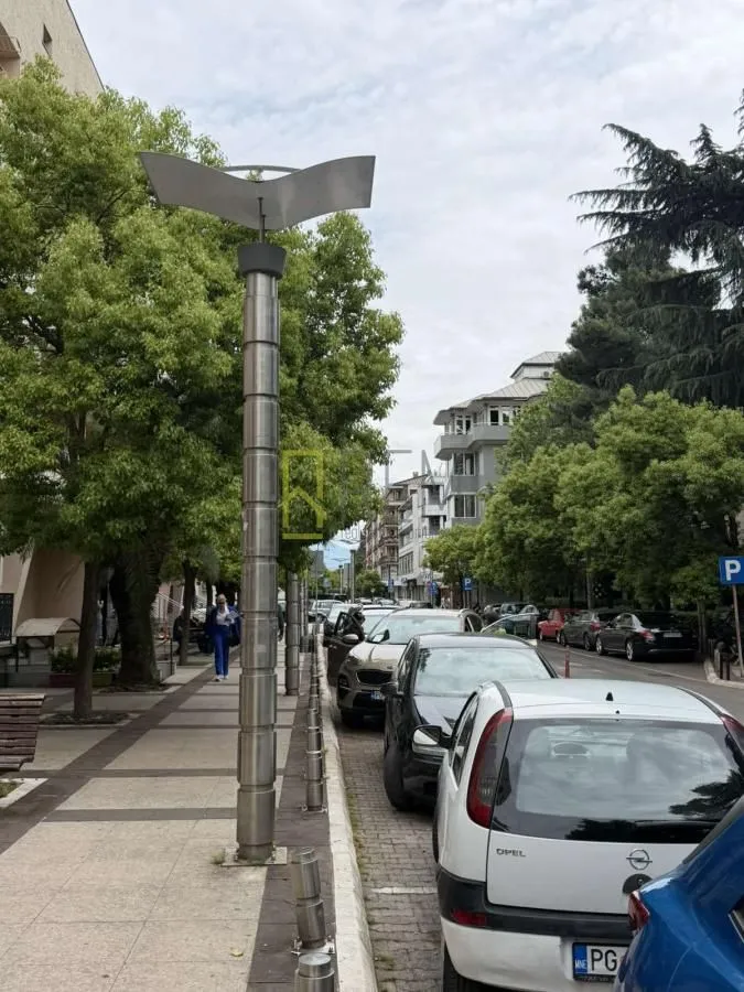 Prodaja, dvosoban stan, 86m², Centar, Podgorica