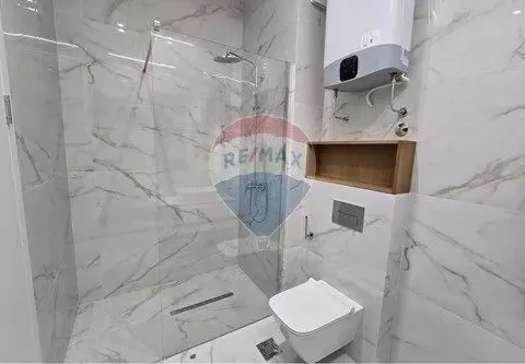 Izdavanje, trosoban stan, 140m², Kruševac, Podgorica - image 6