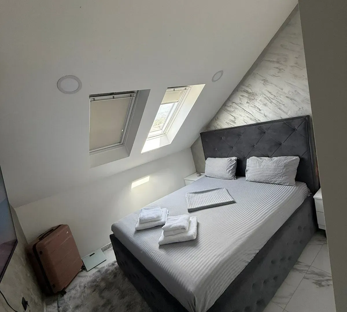 Rent, two bedroom apartment, 75m², Popovići, Bar