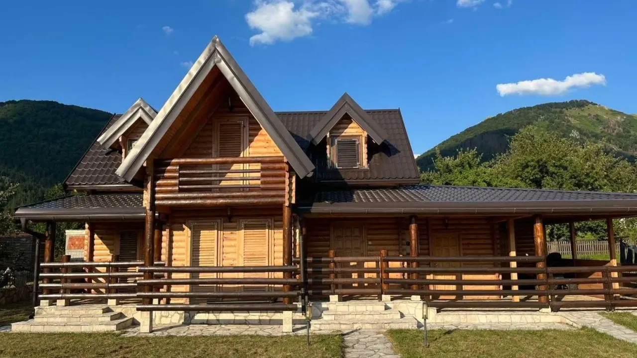 Sale, house, 180m², Kolašin, Crna Gora