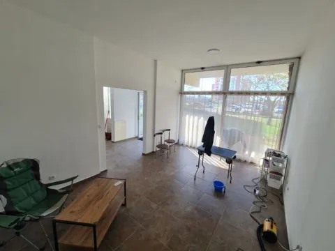 Izdavanje, poslovni prostor, 116m², Baston, Podgorica - image 4