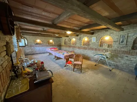 Prodaja, kuća, 150m², Paragovo, Petrovaradin - image 13