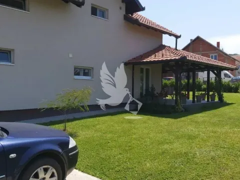 Prodaja, kuća, 220m², Sopot, Beograd - image 19