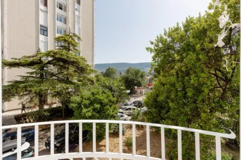 Prodaja, dvosoban stan, 95m², Igalo, Herceg Novi - image 10