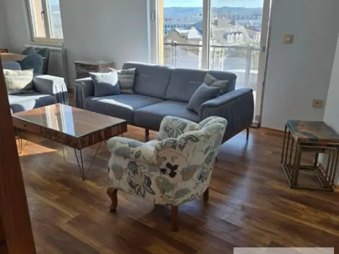 Prodaja, trosoban stan, 66m², Centar, Novi Sad - image 1