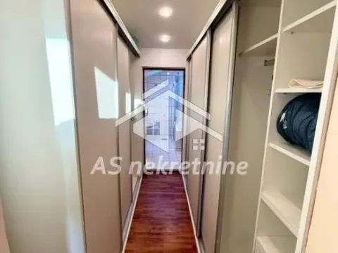 Rent, apartment, 200m², Stari Grad, Beograd - image 23