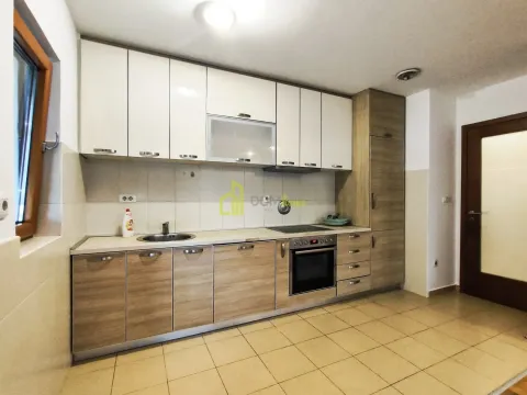 Izdavanje, dvosoban stan, 87m², Tološka šuma, Podgorica - image 4