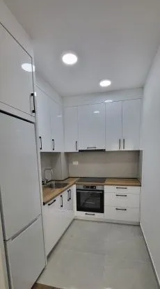 Izdavanje, jednosoban stan, 47m², Stari Aerodrom, Podgorica