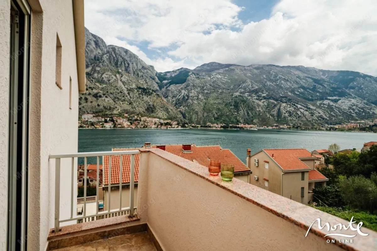 Prodaja, jednosoban stan, 50m², Muo, Kotor