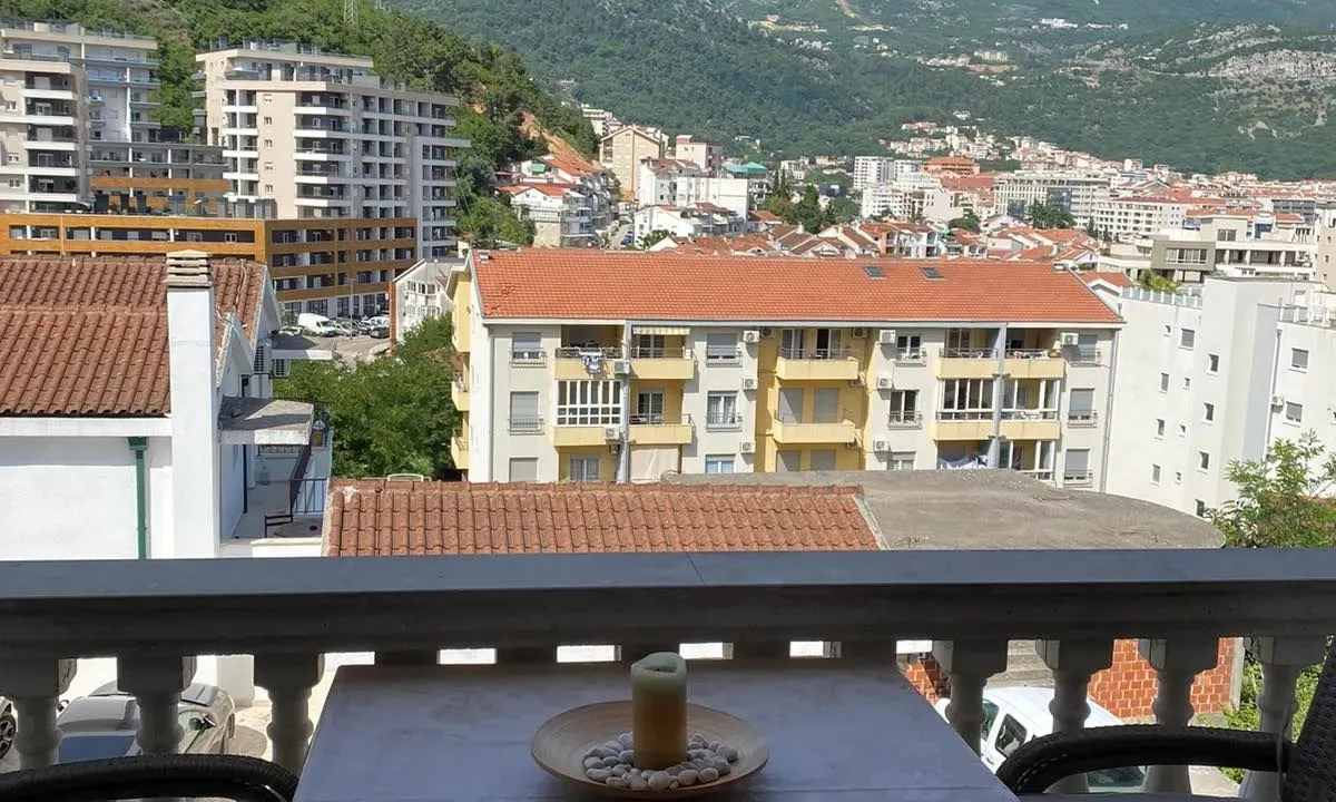 Rent, one bedroom apartment, 44m², Podkošljun, Budva