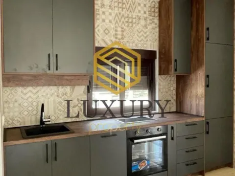 Izdavanje, kuća, 140m², Velje Brdo, Podgorica - image 3