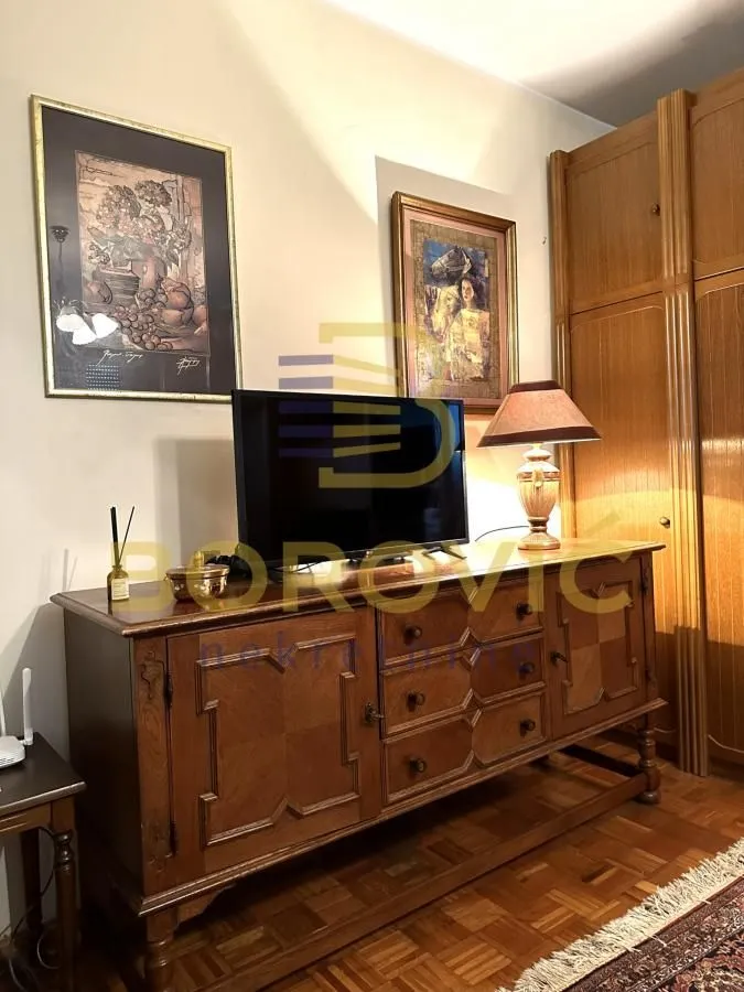 Izdavanje, dvosoban stan, 64m², Retenzija, Beograd