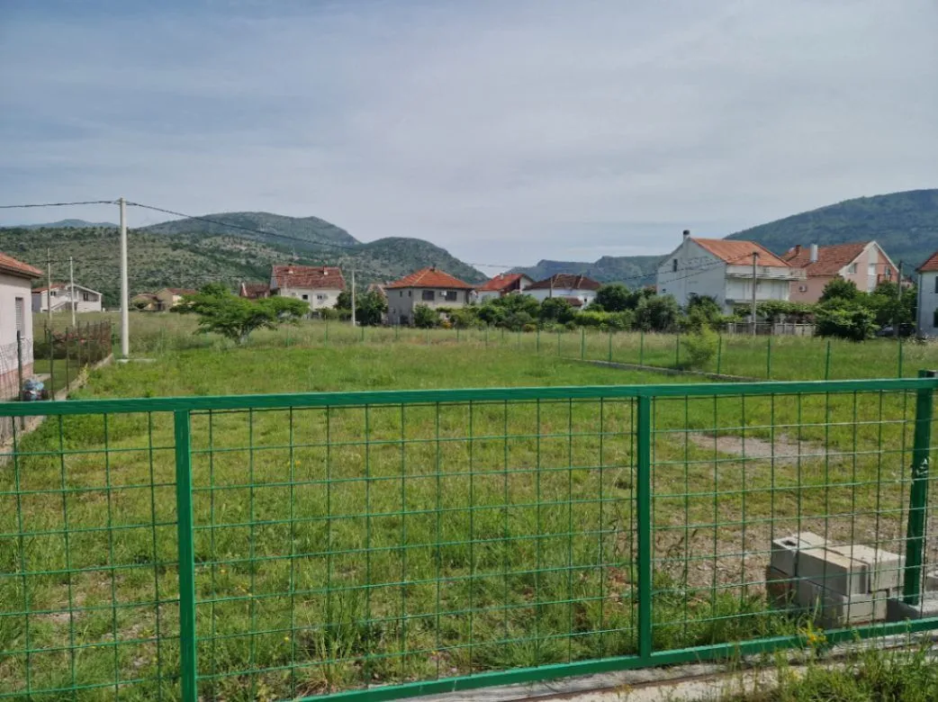 Prodaja, plac, 655m², Doljani, Podgorica
