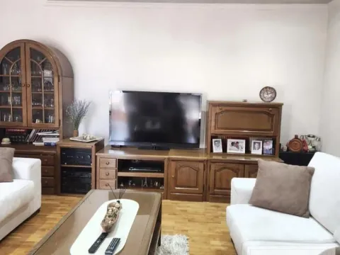 Izdavanje, trosoban stan, 130m², Telep, Novi Sad Sve Podlokacije - image 35