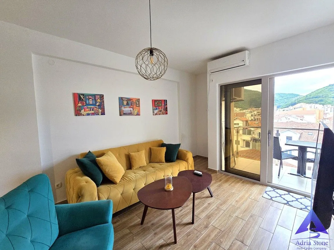 Rent, one bedroom apartment, 38m², Centar, Budva