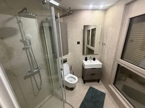 Rent, two bedroom apartment, 72m², Tripovići, Tivat - image 18