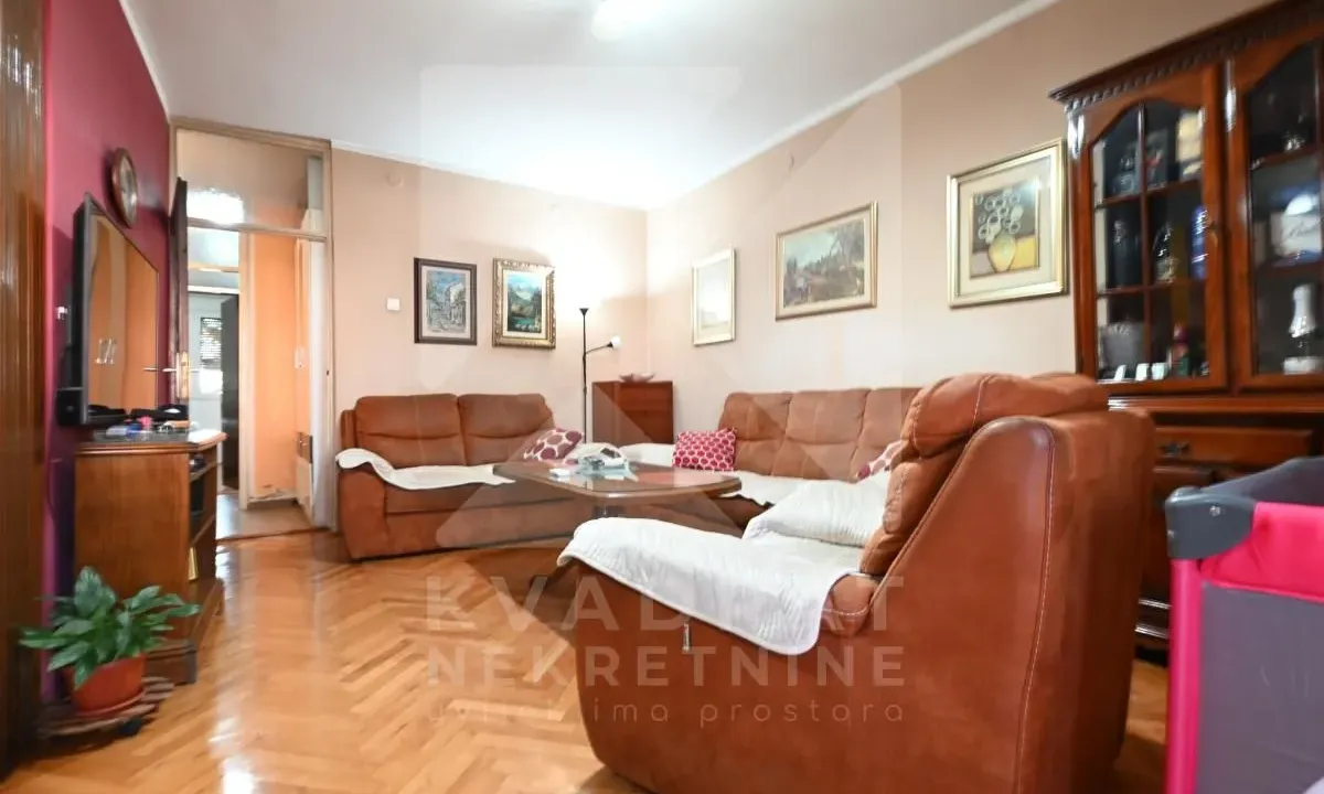 Prodaja, dvosoban stan, 70m², Stari Aerodrom, Podgorica