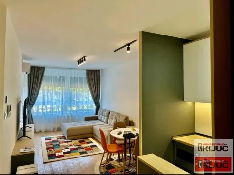 Izdavanje, jednosoban stan, 45m², Spens, Novi Sad Sve Podlokacije - image 3