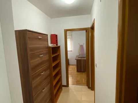 Rent, two bedroom apartment, 55m², Stari Aerodrom, Podgorica - image 7