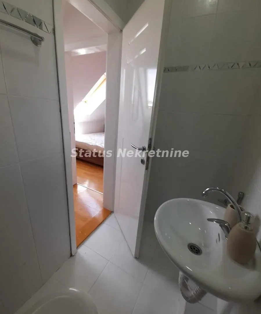 Prodaja, jednosoban stan, 42m², Centar, Novi Sad