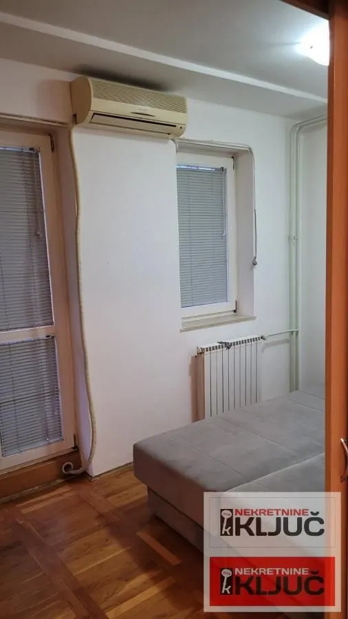 Prodaja, jednosoban stan, 38m², Bulevar Oslobodjenja, Novi Sad Sve Podlokacije