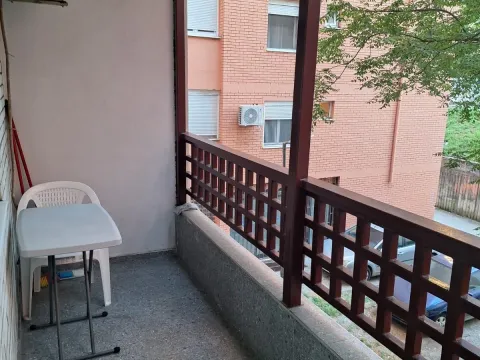 Rent, two bedroom apartment, 73m², Gintaš, Podgorica - image 11