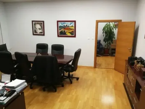 Prodaja, poslovni prostor, 145m², Centar, Novi Sad - image 9