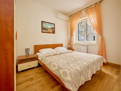 Prodaja, četvorosoban stan, 95m², Sveti Stefan, Budva - image 9