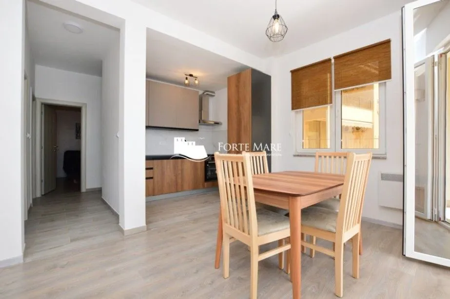 Prodaja, dvosoban stan, 85m², Đenovići, Herceg Novi