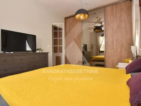 Prodaja, kuća, 170m², Gornja Gorica, Podgorica - image 16