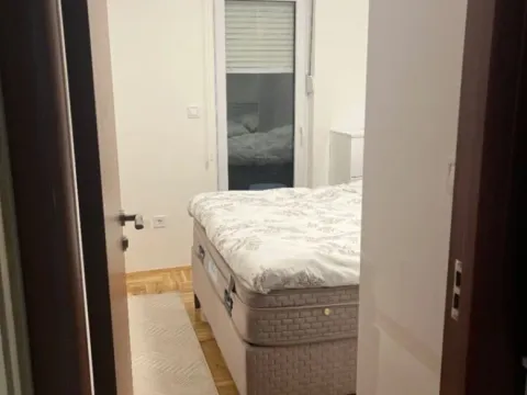 Izdavanje, jednosoban stan, 42m², Central Point, Podgorica - image 5